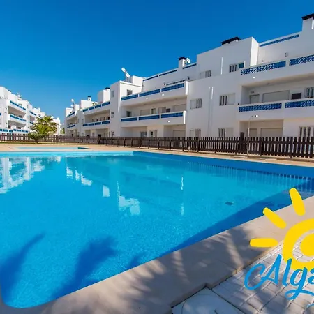 Santa Luzia Residence By Algartur - 5 Mins Downtown - Pool & Wi-Fi *