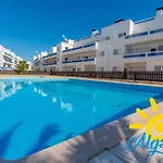 By Algartur - 5 Mins Downtown - Ac - Pool - Wi-fi - Smart Tv *