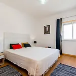 דירה By Algartur - 5 Mins Downtown - Ac - Pool - Wi-fi - Smart Tv