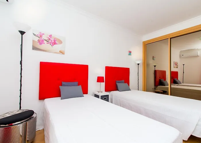 Апартаменты By Algartur - 5 Mins Downtown - Ac - Pool - Wi-fi - Smart Tv Санта-Лузия