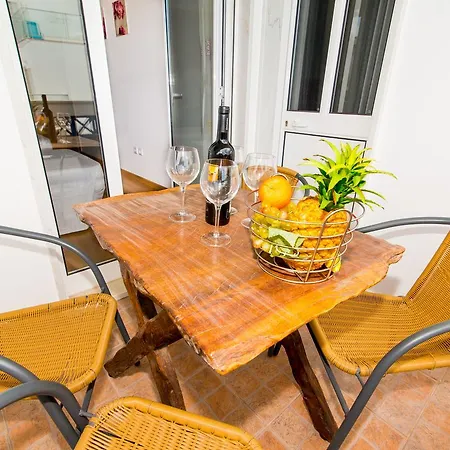 Santa Luzia Residence By Algartur - 5 Mins Downtown - Ac - Pool - Wi-Fi - Smart Tv Apartment