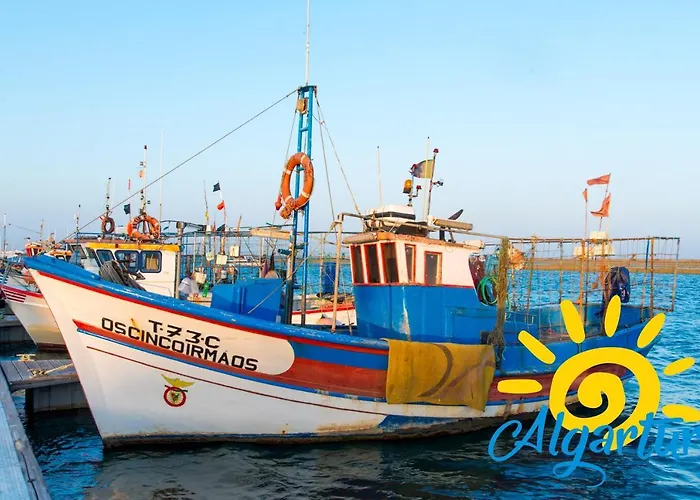 By Algartur - 5 Mins Downtown - Ac - Pool - Wi-fi - Smart Tv 아파트 *