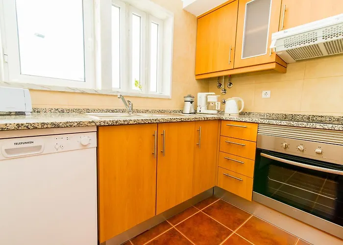 By Algartur - 5 Mins Downtown - Ac - Pool - Wi-fi - Smart Tv 아파트